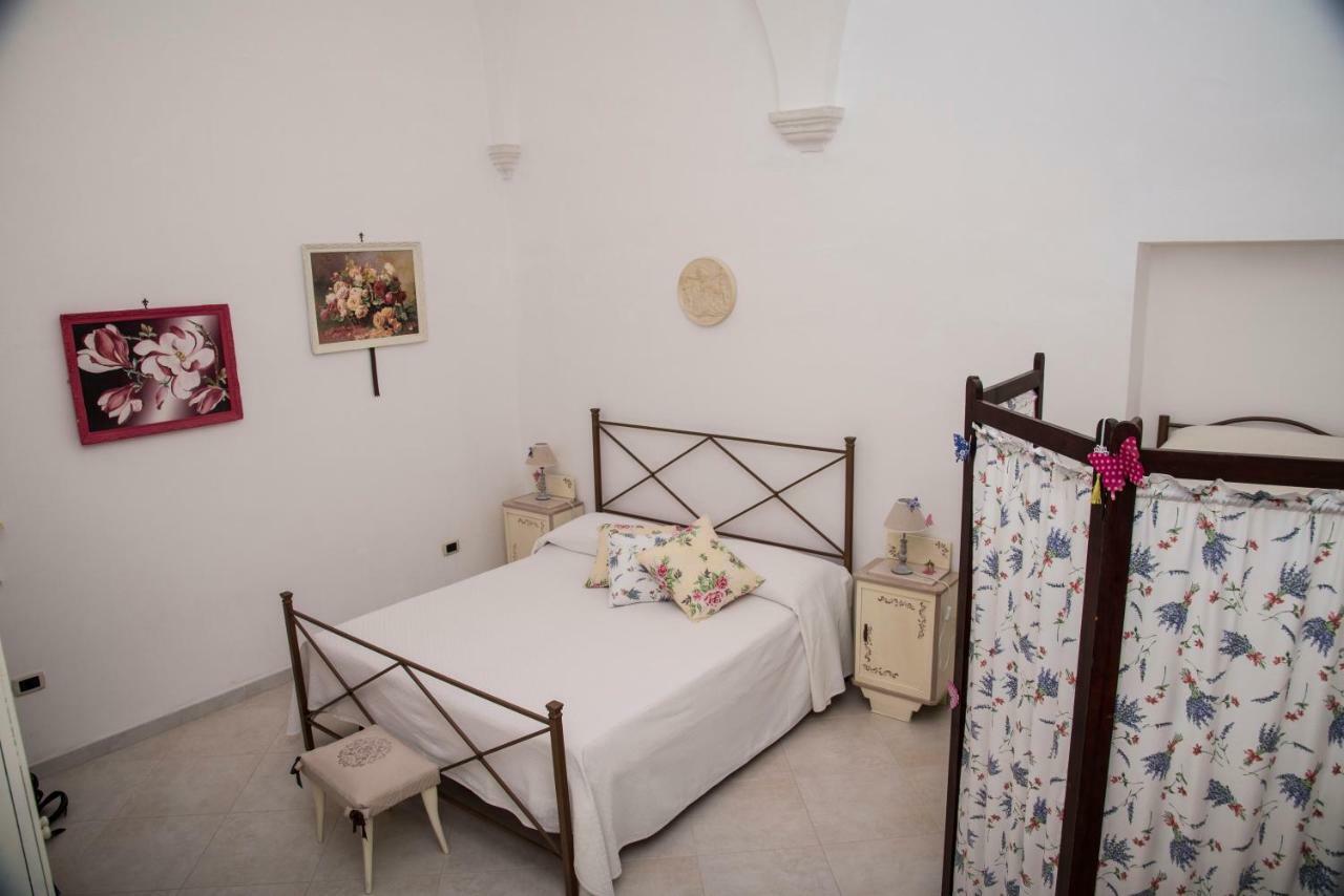 B&B A Due Passi Martina Franca Extérieur photo
